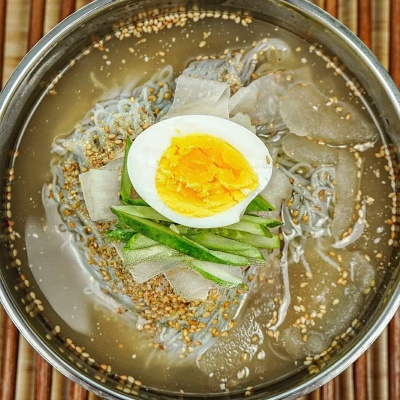 하루 한끼 1,490원! 함흥냉면 3종 대용량 10인분 (무료배송)