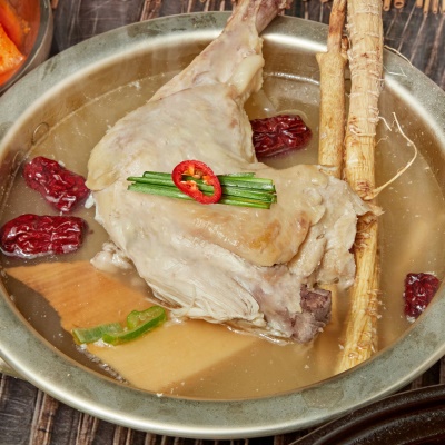 삼계탕 닭다리 칼국수 얼큰 닭다리 곰탕 2종 - 칼국수 사리 가능