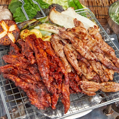 쫄깃 부드러운 맛이 일품인 국내산 닭목살 구이 300g (소금/양념)