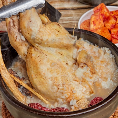 한마리! 왕다리! 골라먹는 진~한 국물의 누룽지 삼계탕 삼계백숙 2종