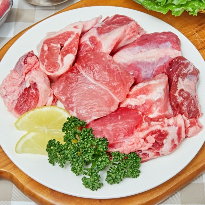쫄깃하고 담백한 고급 냉장 한돈 뒷고기 1kg