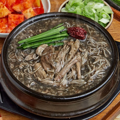 흑마늘과 흑임자가 들어간 보양 간편식 독계죽 